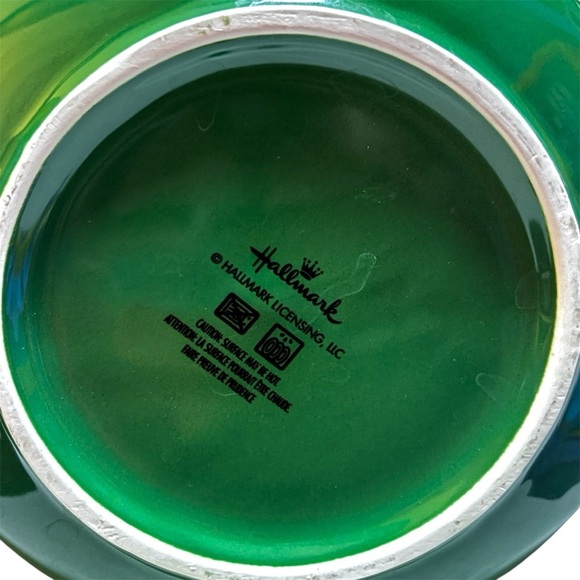 2022 Hallmark Ceramic Christmas Tree 2 Stackable Mugs 1 Lid Holiday Table Decor - Picture 6 of 6